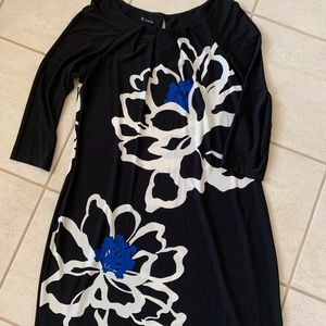 New Directions Long Sleeve Shift Dress